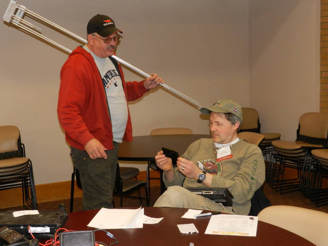 EmComm Hamfest - April 2013 — photograph 27