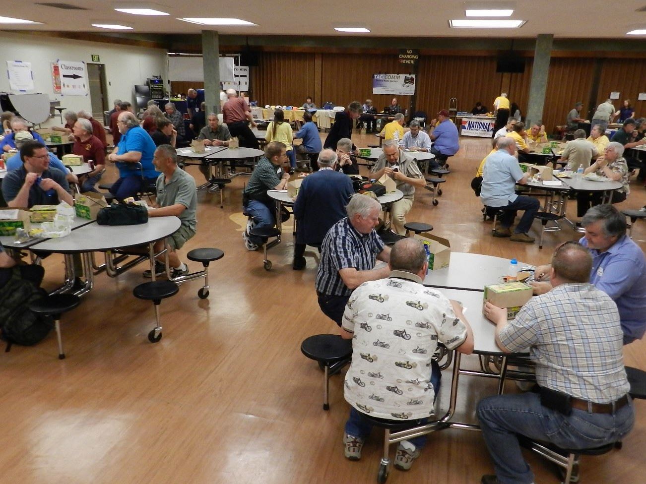 EmComm Hamfest - April 2014 — photograph 19