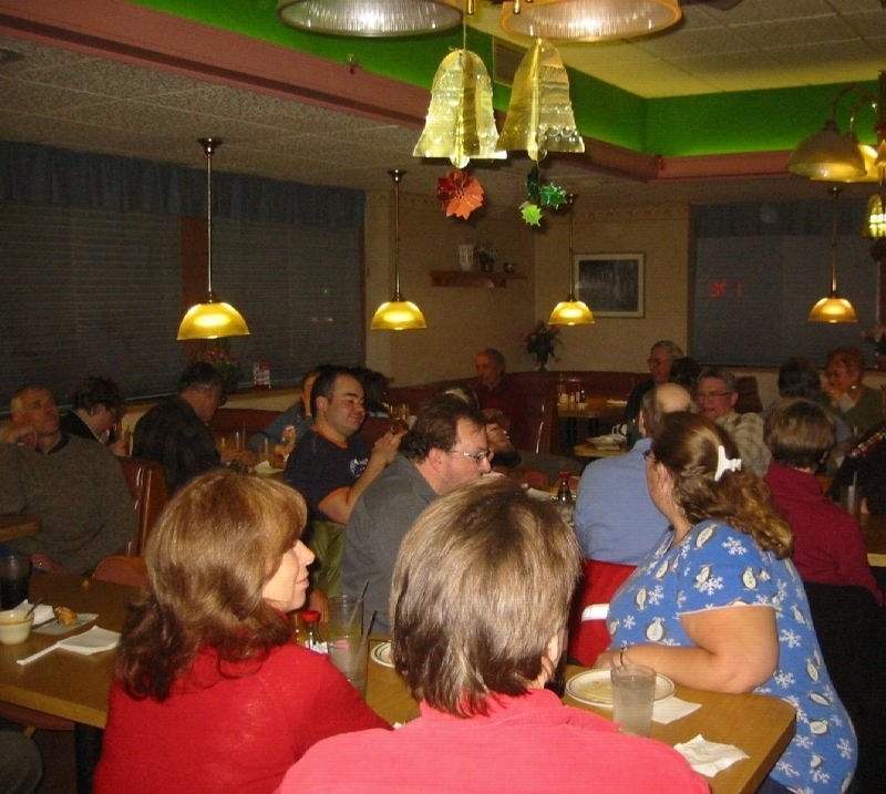 Family Dinner 2008 pics — photograph 6