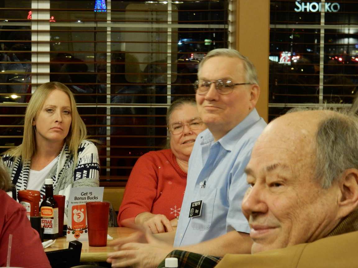 Family Dinner - December 2016 — photograph 12