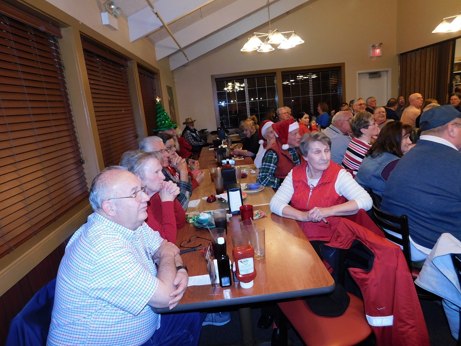 Family Dinner - December 2017 — photograph 22