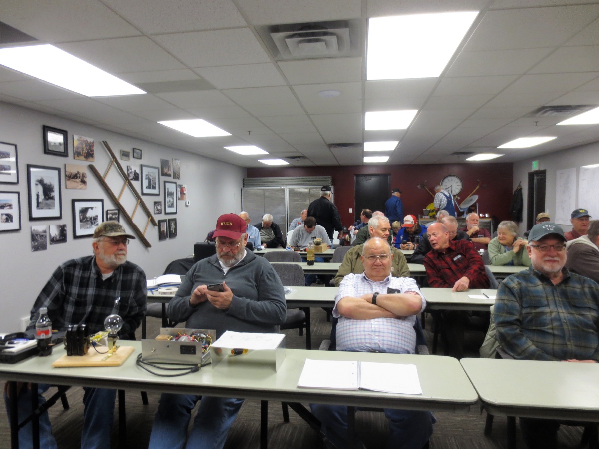 Show & Tell Meeting - March 2019 — photograph 25